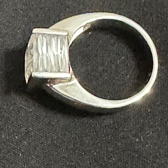 GET ENGAGED Bold Statement Modernist Square CZ & Silver Ring Size 7 - Picture 6 of 16